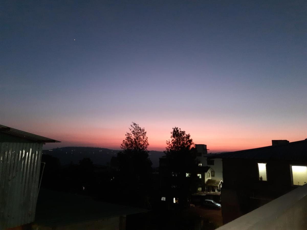 Trimurti Holiday Home Panchgani Dış mekan fotoğraf